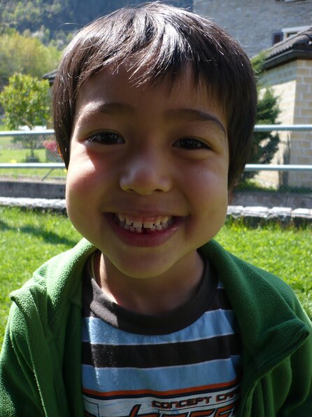 20090501_122310_P1010564